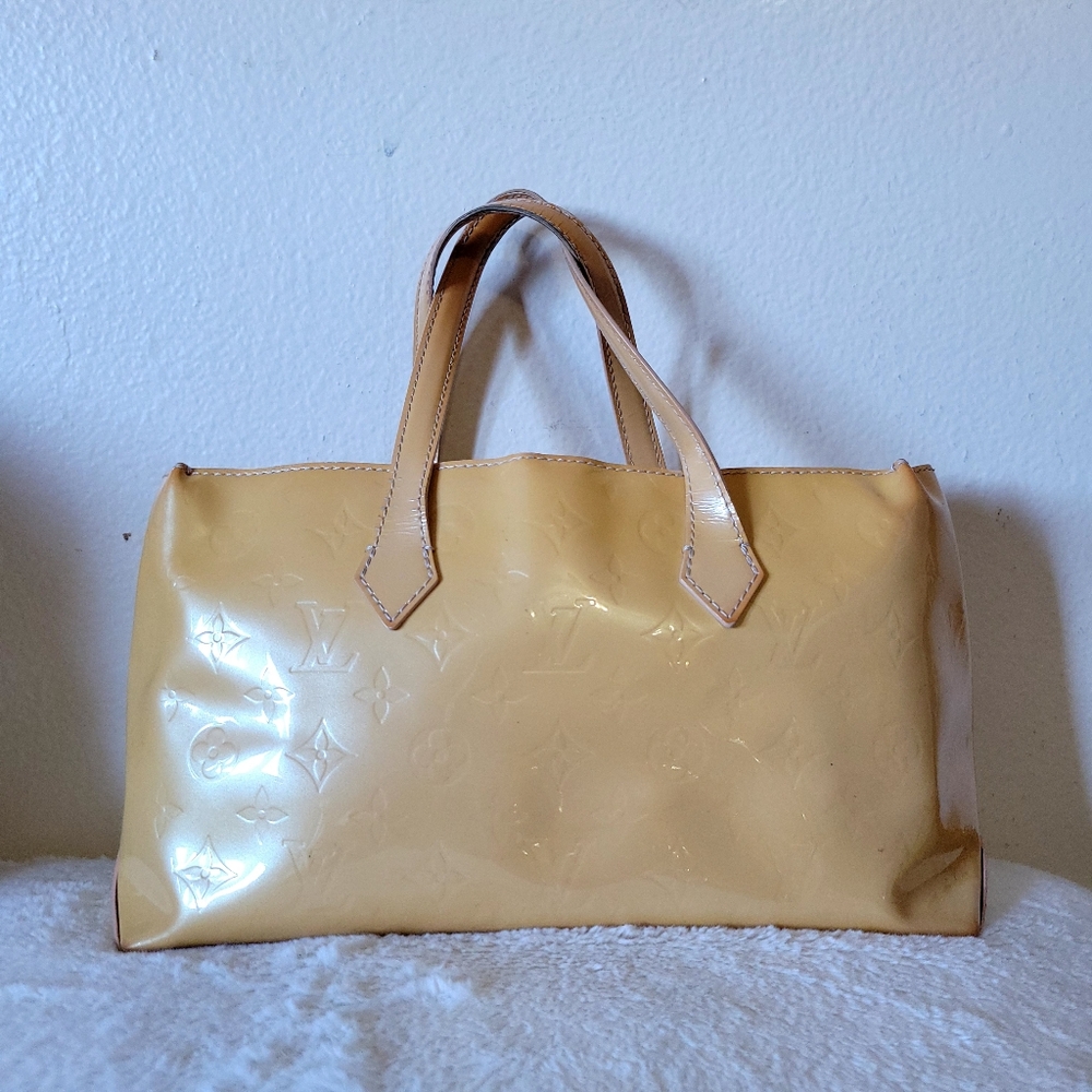 Louis Vuitton Wilshire Vernis Bag - Picture 6 of 12